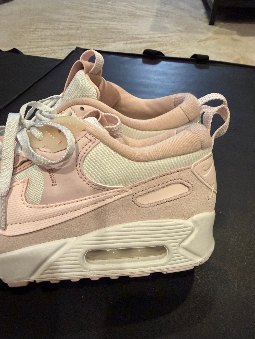 Nike Size 7.5 Air Max 90 Futura Barely Rose White Pink Women Shoes DM9922-104 - Picture 3 of 9